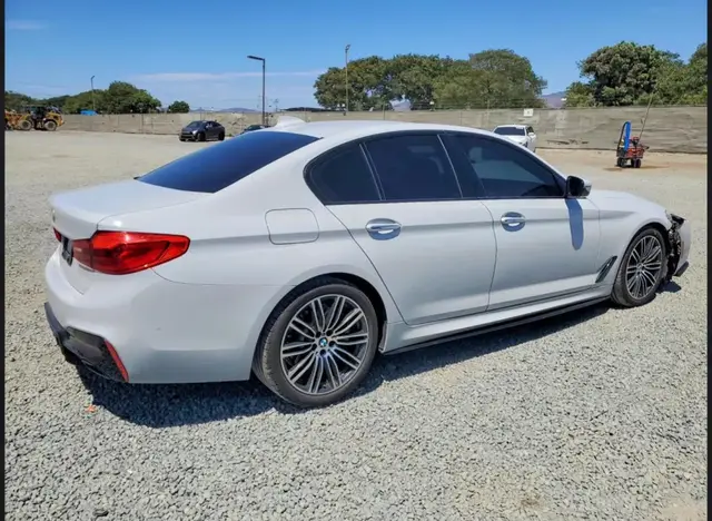 BMW 530 I(М-ПАКЕТ) 2018