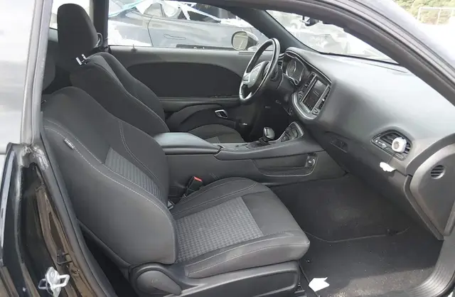 DODGE CHALLENGER SXT AWD 2020