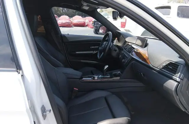 BMW 3 SERIES 3-SERIES 328 I 2014