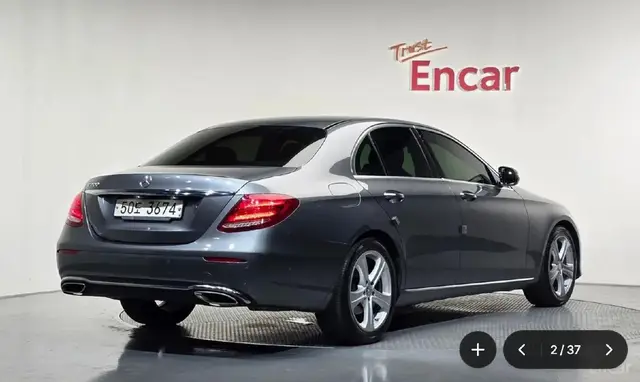 MERCEDES-BENZ E200-AVANTGARDE 2016